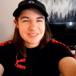 Meet your Posher, Stacey